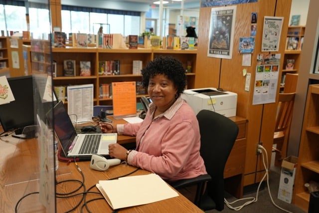 photo in the library